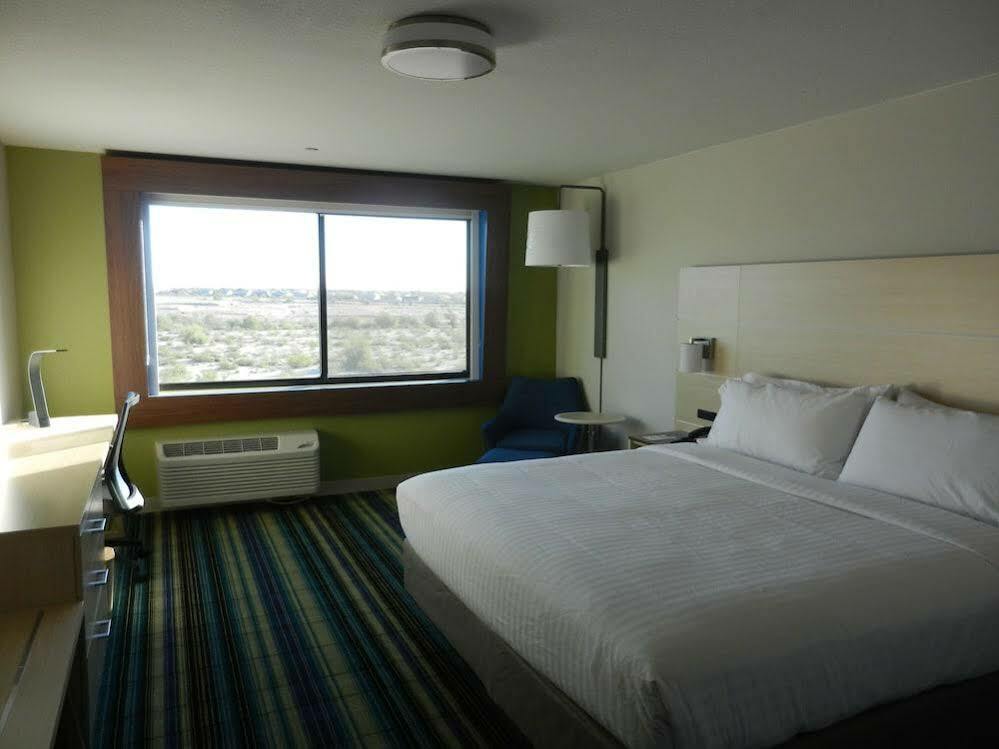 Holiday Inn Express & Suites Phoenix West - Buckeye By Ihg Exterior foto