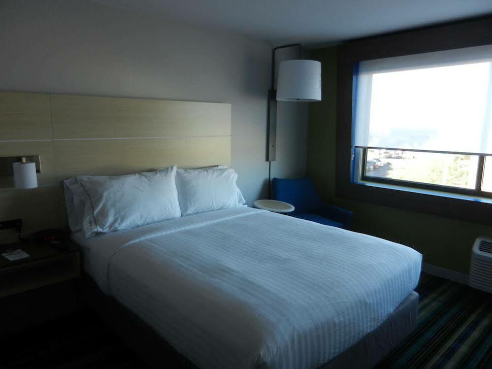 Holiday Inn Express & Suites Phoenix West - Buckeye By Ihg Exterior foto